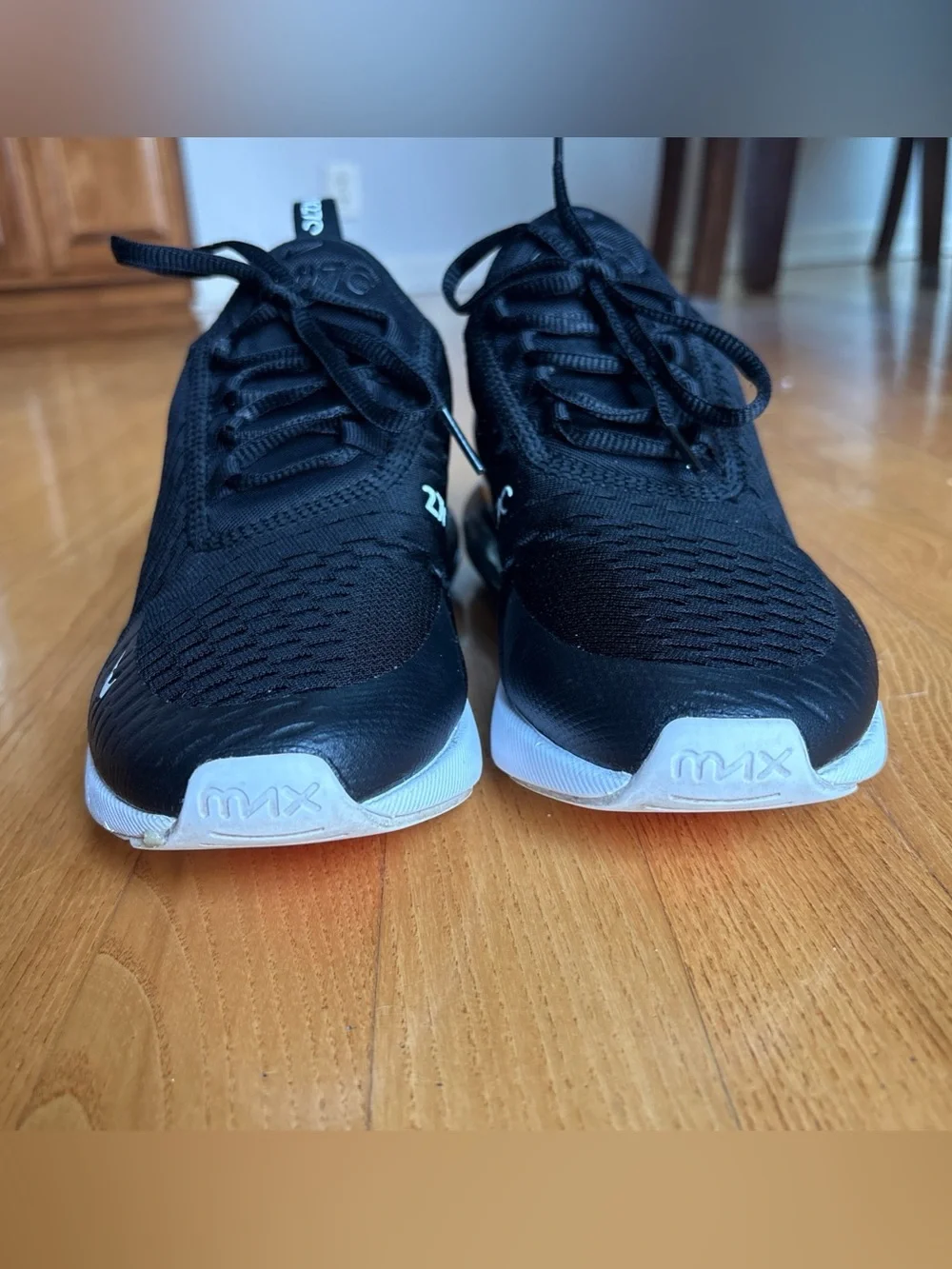 Nike Air Max 270 Sneakers Youth Boys Girls Sz 6.5 (GS) Low Black White Kid Shoes